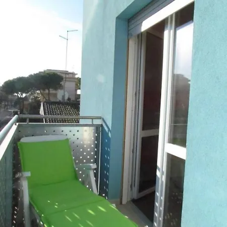 아파트 Great Apartment In Central Location Near The Beach