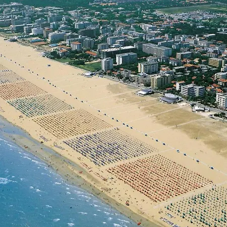 Great Apartment In Central Location Near The Beach * 비비오네